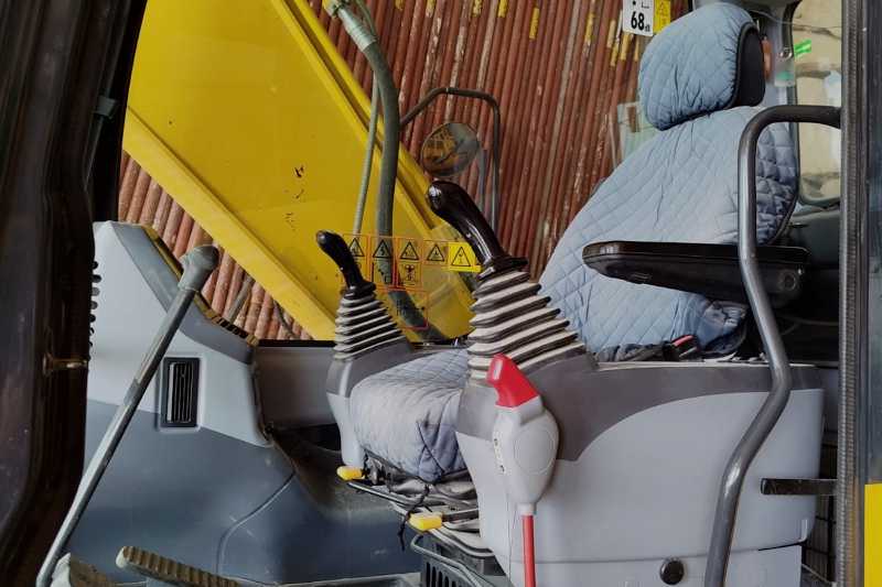 OmecoHub - Immagine KOMATSU PC160LC-7E0